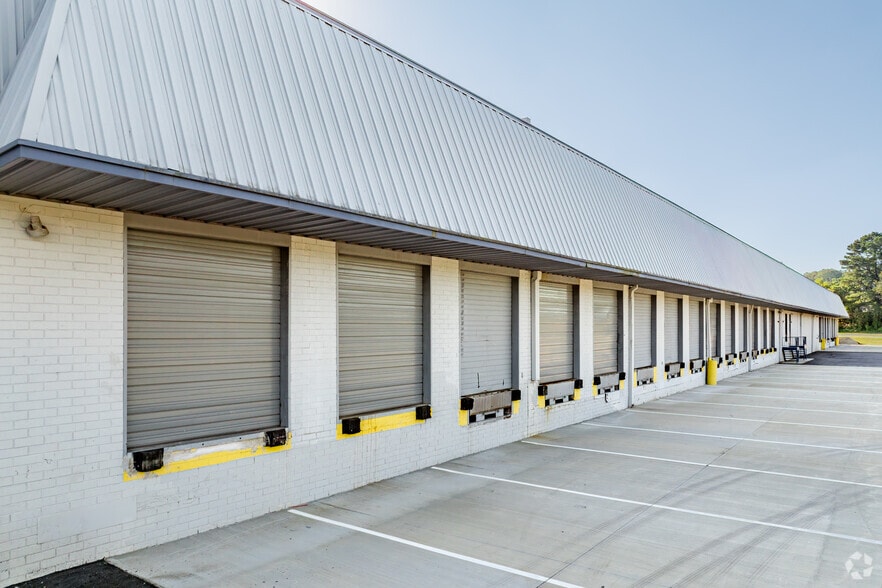 More Photos Of 1791 Mount Zion Rd, Morrow Warehouse For Lease