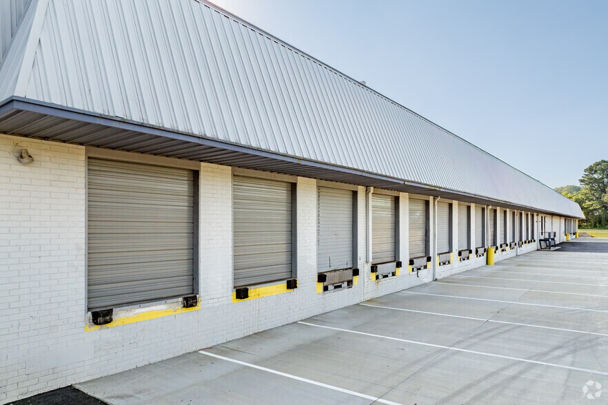 More Photos Of 1791 Mount Zion Rd, Morrow Warehouse For Lease