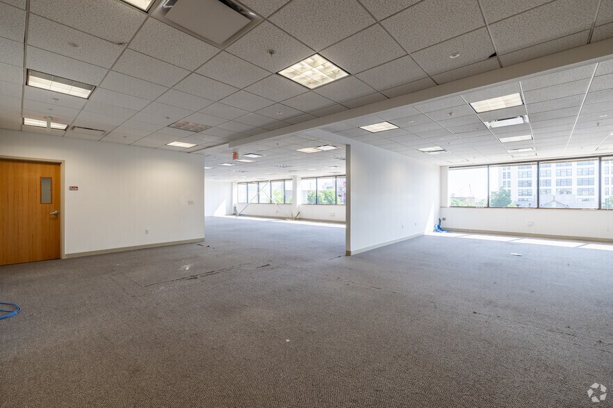 More Photos Of 5-11 Drydock Ave, Boston Office For Lease