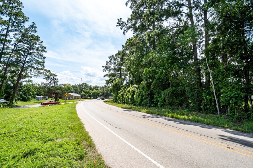 More Photos Of 7820 FM 1010 Rd, Cleveland General Retail For Sale