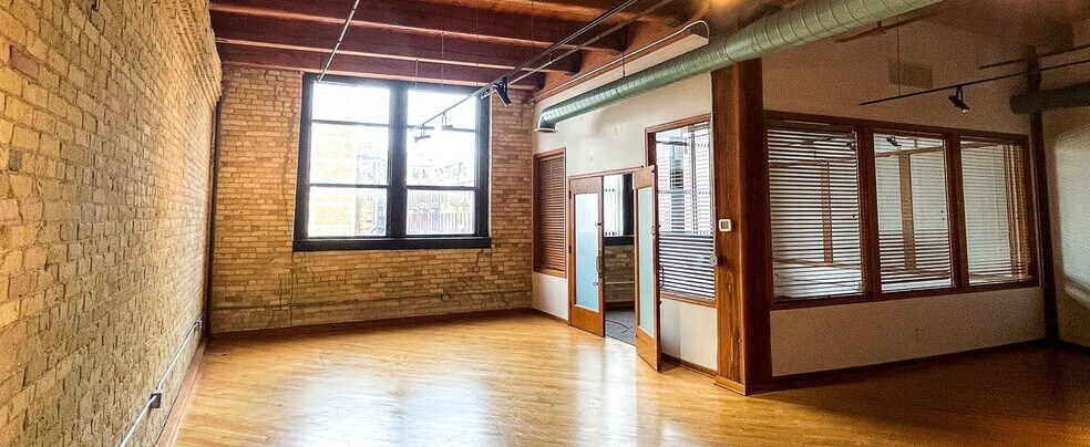 More Photos Of 231 E Buffalo St, Milwaukee Office For Sale