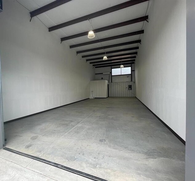 More Photos Of 1040 Park Ct, Greensboro Warehouse For Sale