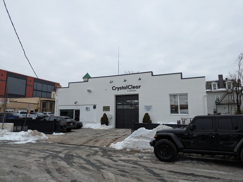 More Photos Of 5 Rollhaus Pl, Port Chester Auto Repair For Sale