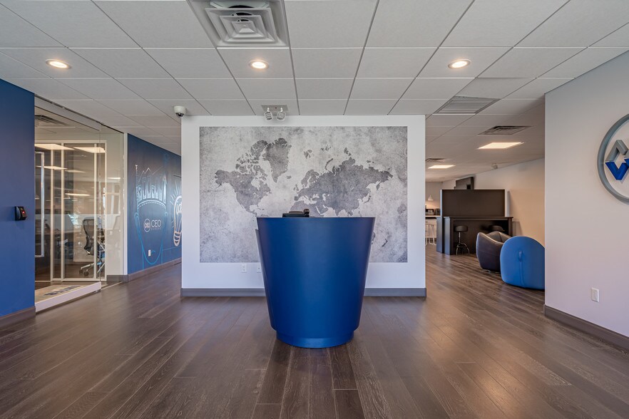 More Photos Of 531 E Bethany Home Rd, Phoenix Office For Sale