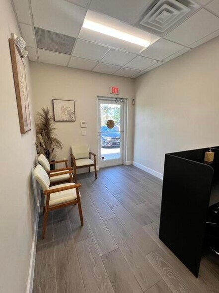 More Photos Of 3165 Suntree Blvd, Rockledge Office For Lease
