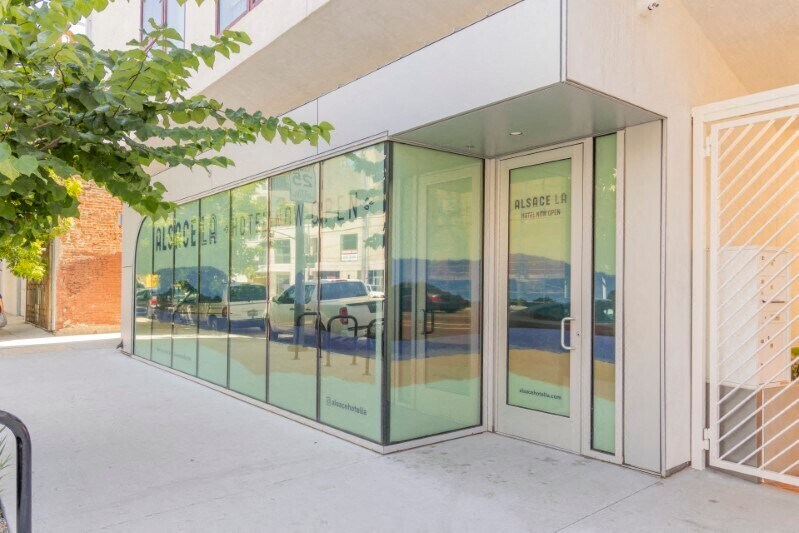 More Photos Of 5170 W Adams Blvd, Los Angeles Hotel For Lease