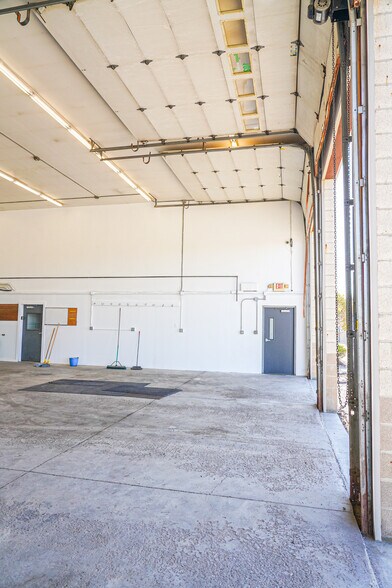 More Photos Of 102 Cecil Henderson Rd, Canonsburg Service For Lease