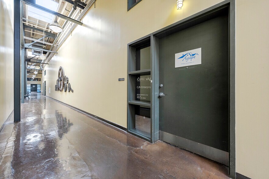 More Photos Of 949 W Marietta St NW, Atlanta Office Residential For Sale