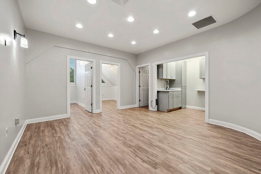 More Photos Of 1201 Georgian Park, Peachtree City Medical For Sale