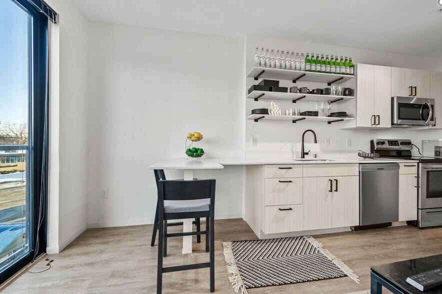 More Photos Of 2640 Nicollet Ave, Minneapolis Apartments For Lease