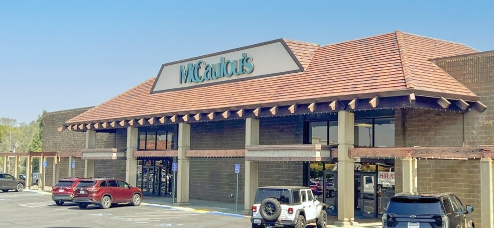 Primary Photo Of 372 Elm Ave, Auburn Freestanding For Lease