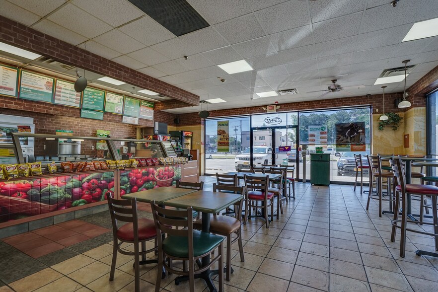 More Photos Of 987-989 Atlantic Ave, Baldwin Storefront For Sale