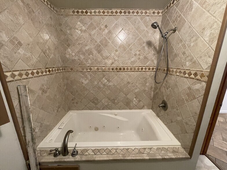 More Photos Of 28 Old Colony Rd, Gaylord Industrial For Sale