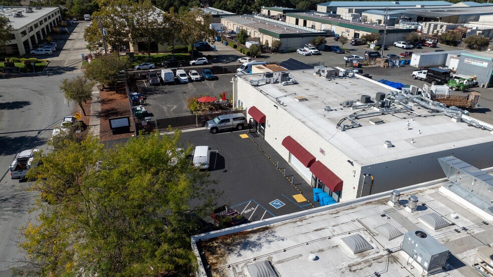 More Photos Of 3407 Industrial Dr, Santa Rosa Warehouse For Sale