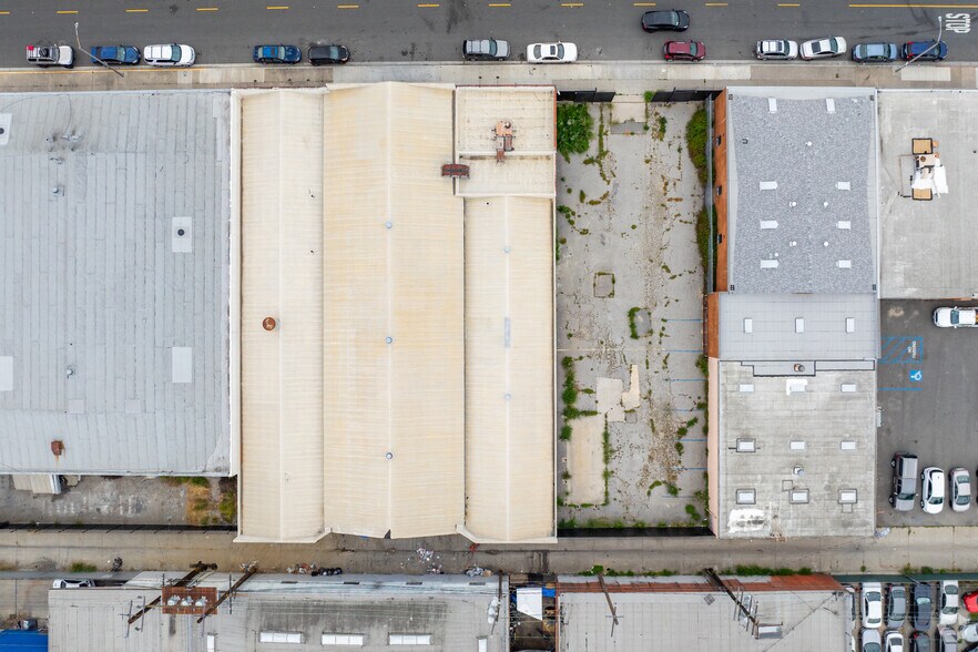 More Photos Of 728-730 W Esther St, Long Beach Warehouse For Sale