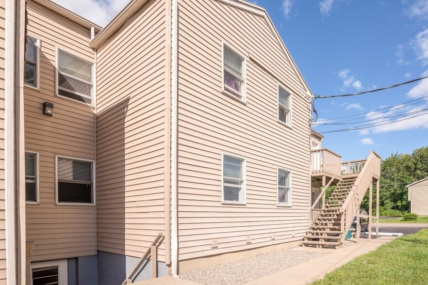 More Photos Of 21 Orchard St, Geneseo Apartments For Sale