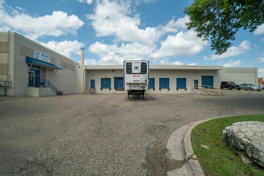 More Photos Of 9130 Grand Ave S, Bloomington Warehouse For Sale