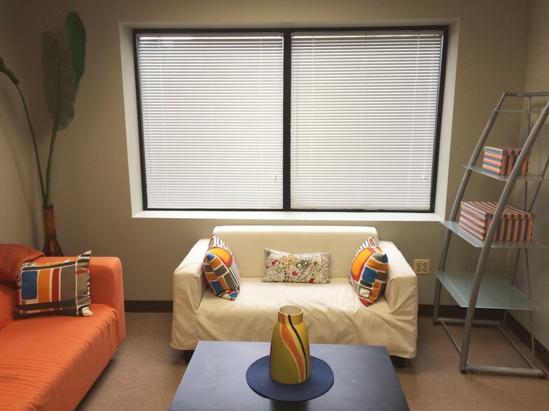 More Photos Of 8701-8739 Mylander Ln, Towson Unknown For Lease