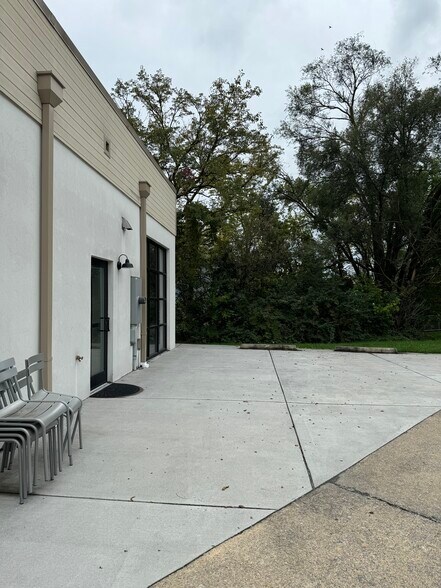 More Photos Of 425 N Main St, Harrisonburg Storefront For Lease