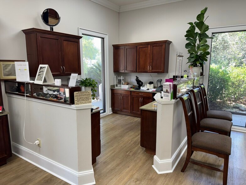 More Photos Of 1120 US-190, Covington Healthcare For Lease
