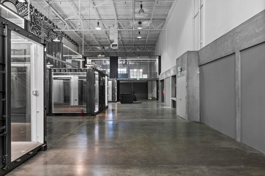 More Photos Of 7620 NW 25th St, Miami Distribution For Sale