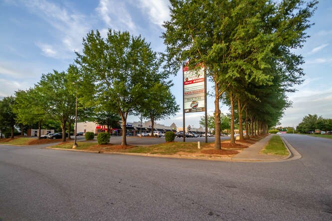 More Photos Of 1531 Cinema Dr, Statesville Unknown For Lease