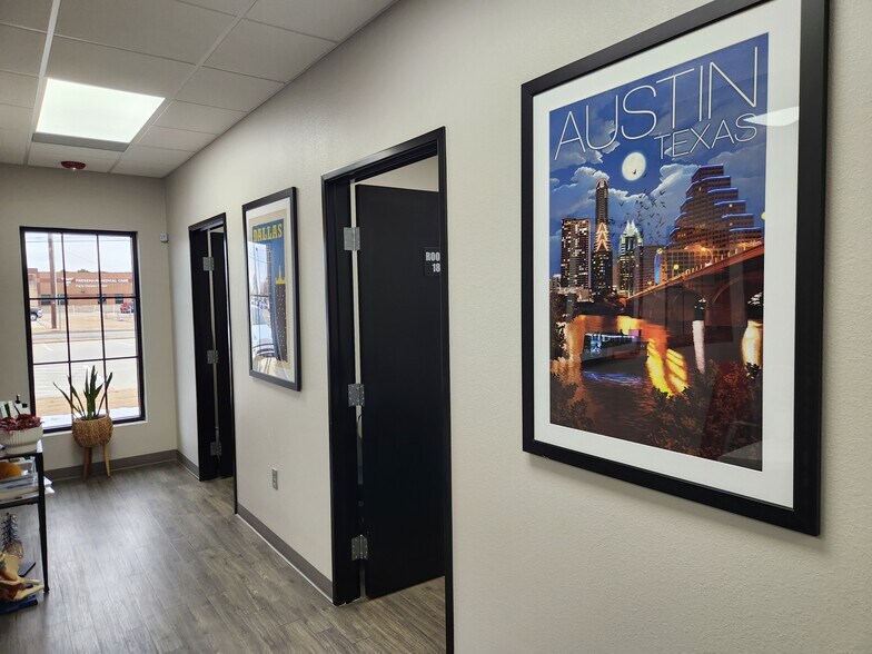 More Photos Of 2895 Lewis Ln, Paris Medical For Sale