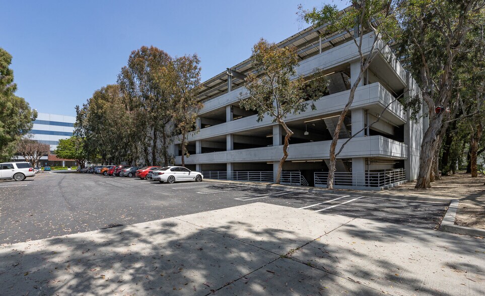 More Photos Of 901 Corporate Center Dr, Monterey Park Office For Sale