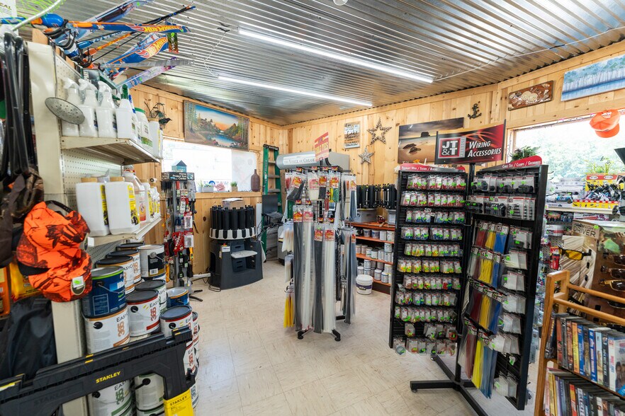 More Photos Of 7861 Mystic Lake Dr, Lake Storefront For Sale