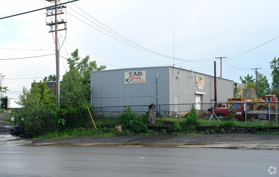 More Photos Of 85 Skillen St, Buffalo Auto Salvage Facility For Sale