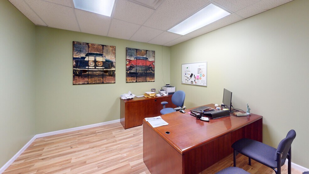 More Photos Of 2739 E Grand River Ave, Howell Medical For Sale