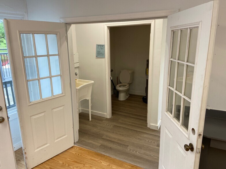 More Photos Of 3971 Wolf Pen Gap Rd, Suches Convenience Store For Lease