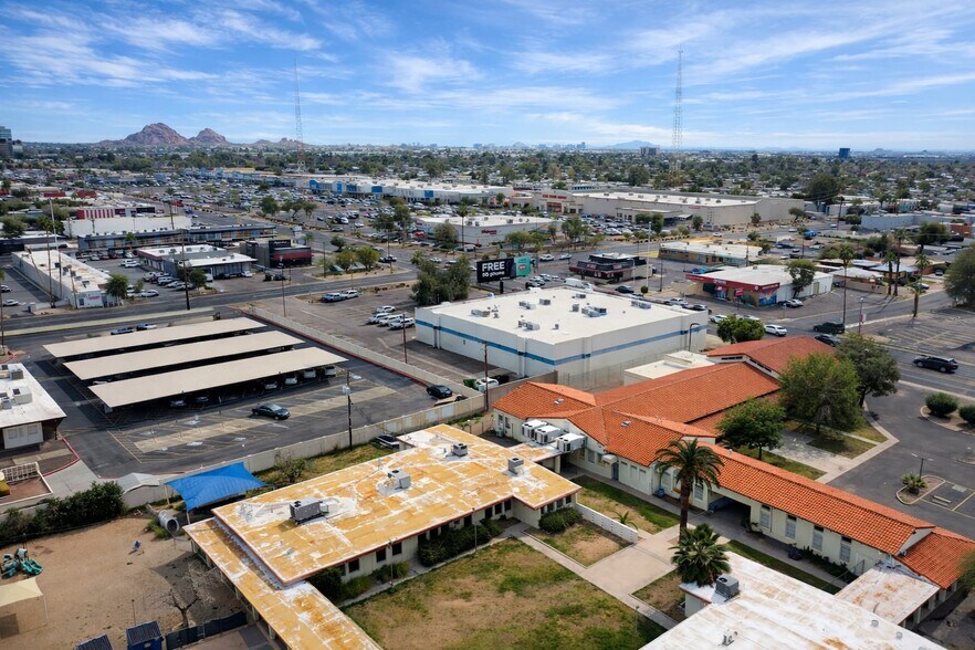 More Photos Of 3546 E Thomas Rd, Phoenix Religious Facility For Lease