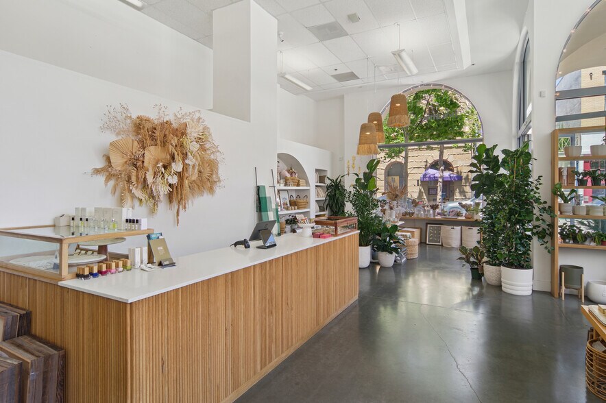 More Photos Of 110 Cooper St, Santa Cruz Office For Sale