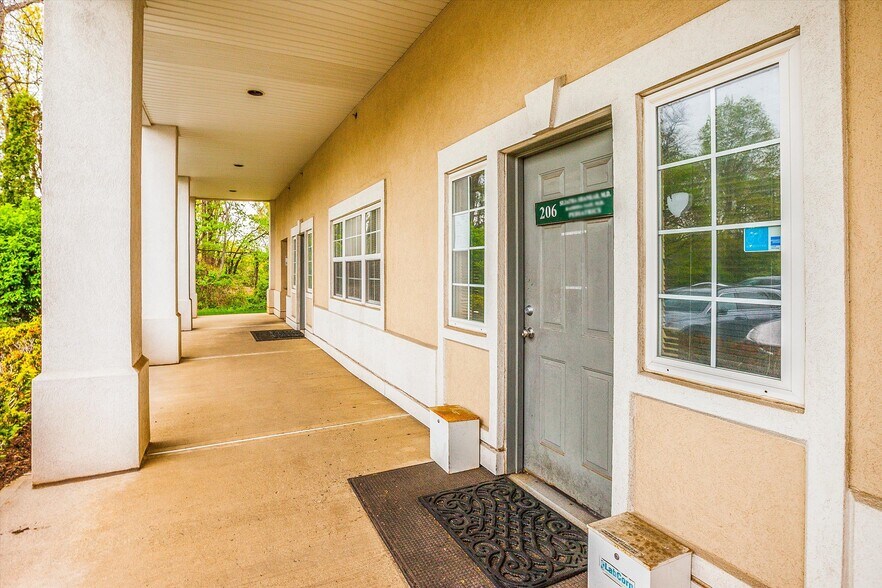 More Photos Of 215-236 Bridge St, Metuchen Medical For Sale