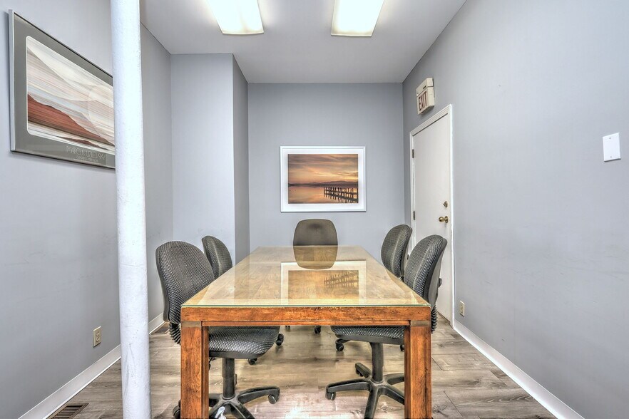 More Photos Of 1948 Chapel St, New Haven Office For Sale