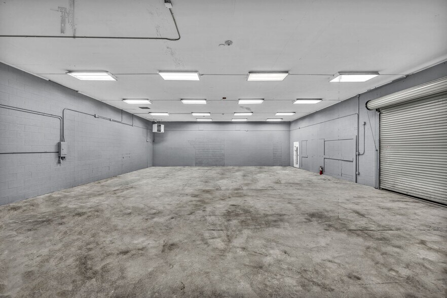 More Photos Of 3000-3090 Mill St, Reno Unknown For Lease