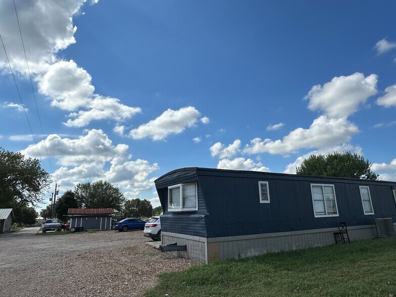 More Photos Of 2201 Hendrickson Ln, Chappell Hill Warehouse For Sale