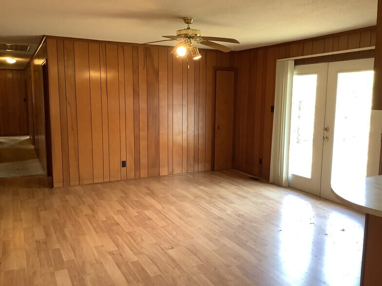 More Photos Of 605 Clarksbury Church Rd, Thomasville Religious Facility For Sale