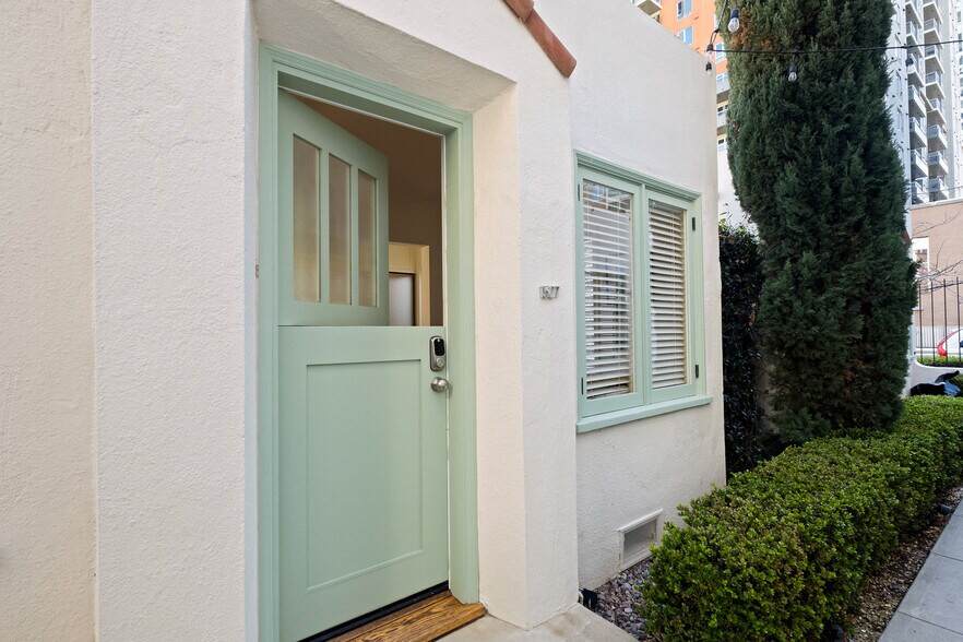 More Photos Of 1525-1537 Union St, San Diego Apartments For Sale