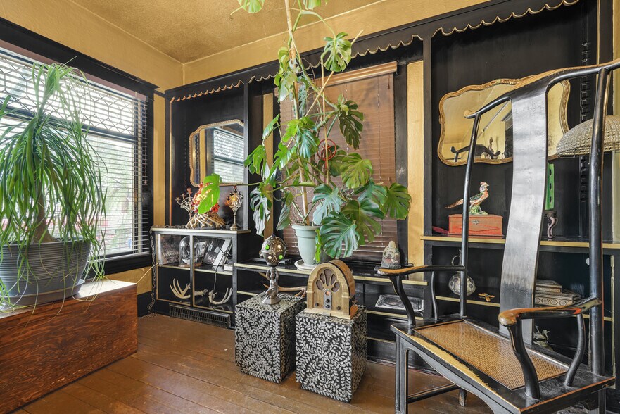 More Photos Of 3123 Ne Broadway St, Portland Storefront Retail Residential For Sale