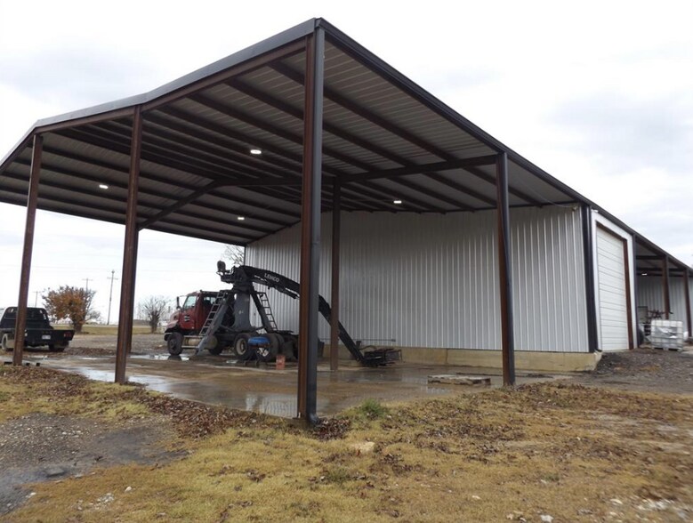 More Photos Of 4400 NE Lincoln Rd, Idabel Industrial For Sale