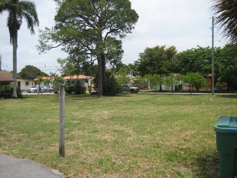 More Photos Of 3011 W Flagler St, Miami Medical For Lease