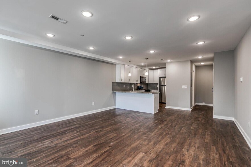 More Photos Of 1316 S Broad St, Philadelphia Apartments For Sale