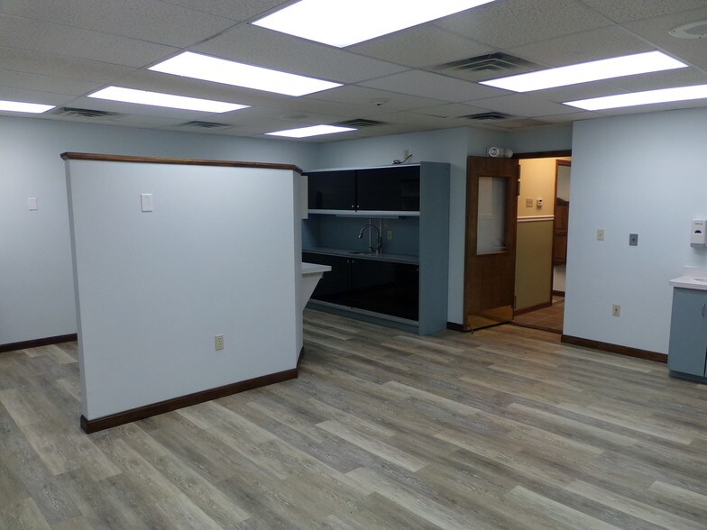 More Photos Of 401 Gilford Ave, Gilford Medical For Sale