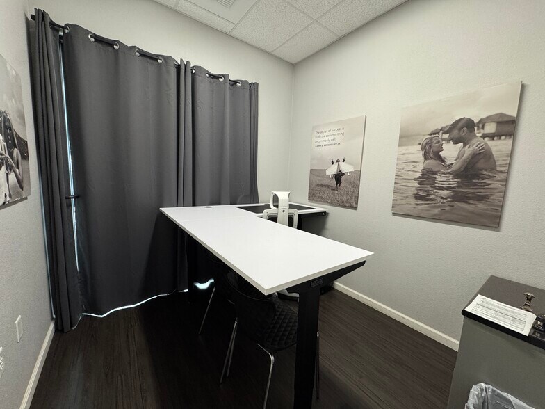 More Photos Of 217 N School St, Lodi Freestanding For Lease