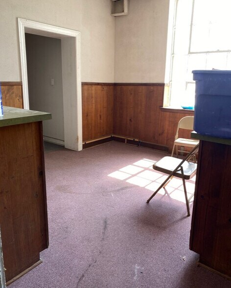 More Photos Of 103 E Harrison St, Reidsville Office For Sale