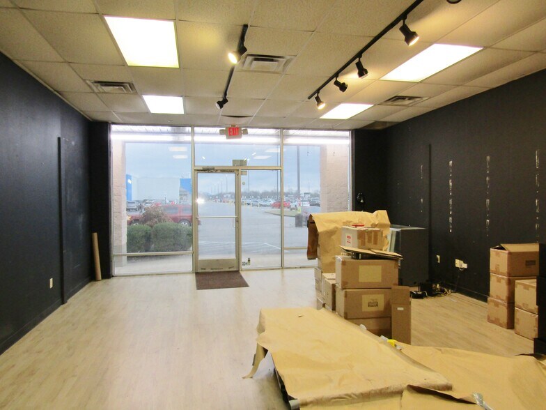 More Photos Of 1348 N Ellington Pky, Lewisburg General Retail For Sale