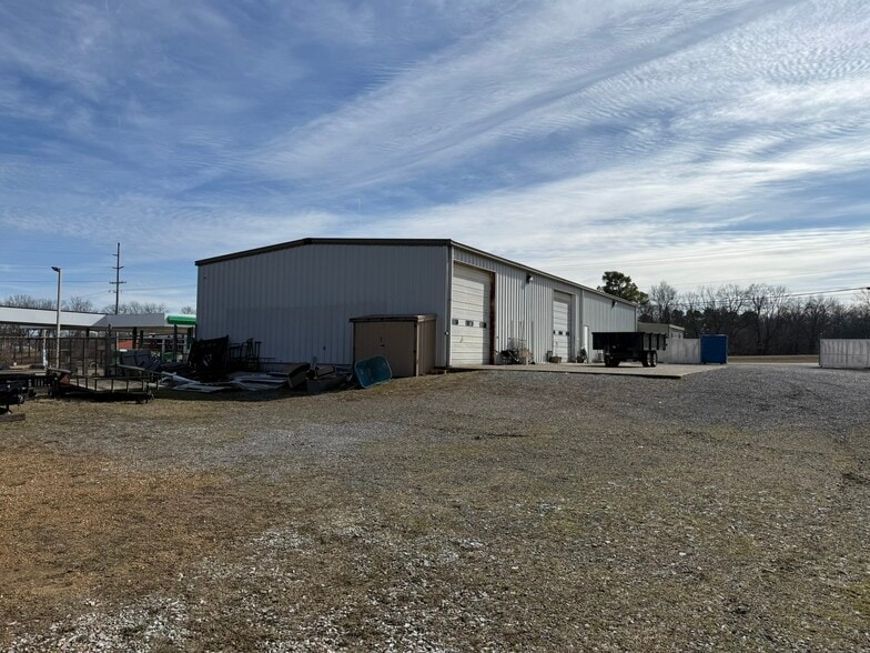 More Photos Of 1604 State Route 121 N, Murray Warehouse For Sale