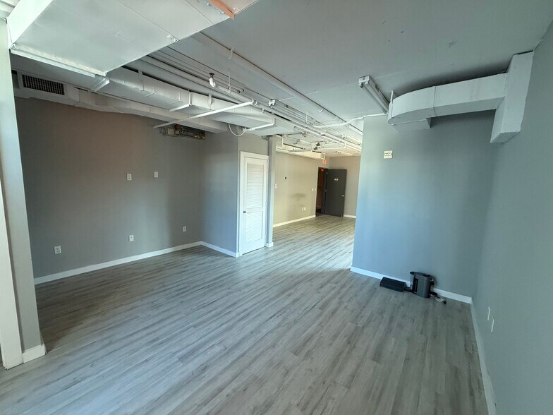 More Photos Of 333 NE 24th St, Miami Office Residential For Sale